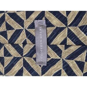 Geoffrey Beene Silk Tie with Geometric Pattern